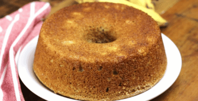 Bolo de banana madurinha com aveia