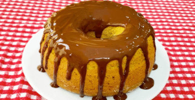 Bolo de cenoura sem leite