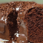 Bolo de chocolate cremoso
