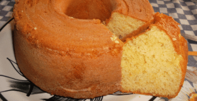 Bolo de farinha de trigo
