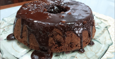 Bolo de chocolate com café