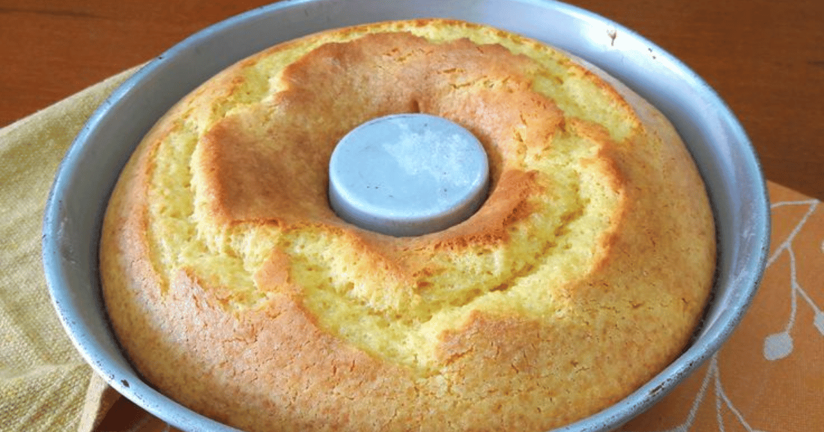 Bolo de liquidificador simples