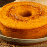 Bolo simples com 3 ingredientes