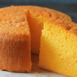 Bolo de laranja simples com casca