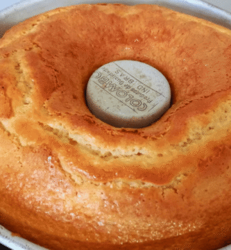 Bolo de liquidificador simples