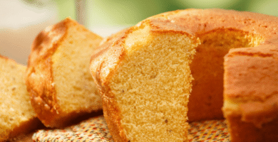 Bolo Simples com 3 Ingredientes