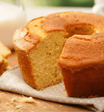 Bolo de água: a receita simples, econômica e que sempre dá certo