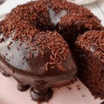 Bolo de chocolate molhadinho