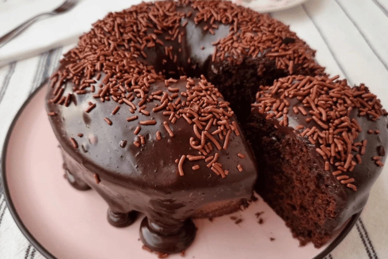 Bolo de chocolate molhadinho