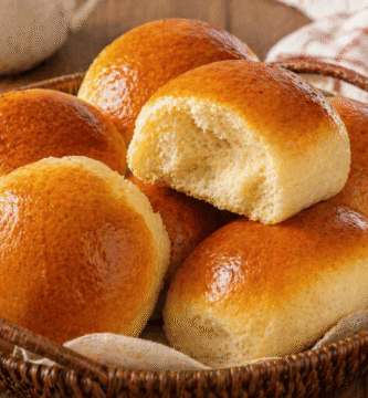 Pão doce caseiro fofinho: receita fácil para iniciantes