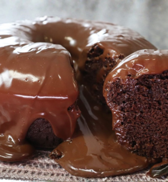 Bolos para Festas: Receitas e Dicas de Decoração para Encantar em Qualquer Comemoração