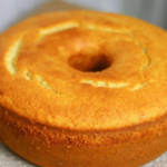 Bolo de Baunilha Fofinho e Fácil de Fazer