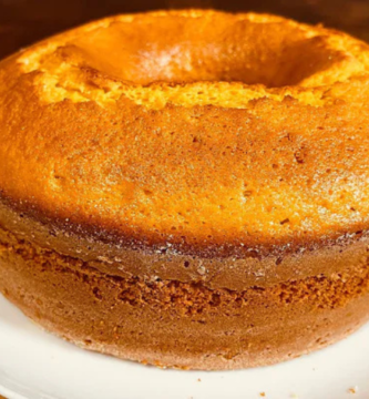 Bolo de cenoura sem óleo no liquidificador